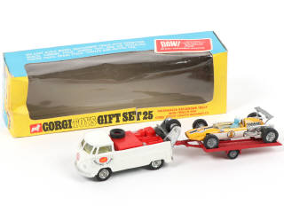 Lot 43 - CORGI TOYS (GB) (1)