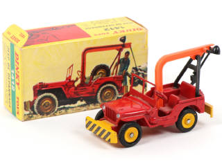 Lot 284 - DINKY TOYS (FRANCE) (1)