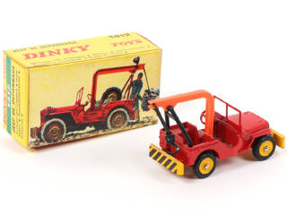Lot 284 - DINKY TOYS (FRANCE) (1)