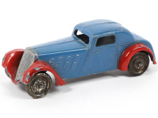 Lot 217 - DINKY TOYS (FRANCE) (1)