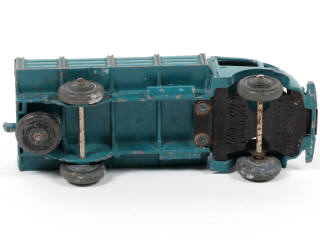 Lot 251 - DINKY TOYS (FRANCE) (1)