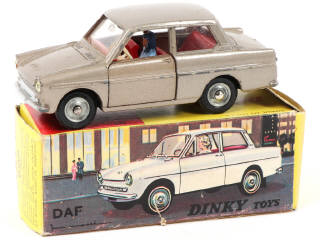 Lot 302 - DINKY TOYS (FRANCE) (1)