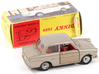 Lot 302 - DINKY TOYS (FRANCE) (1)