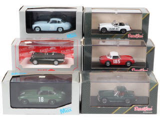Lot 72 - DIVERS (6)