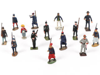 Lot 8 - DIVERS (14)