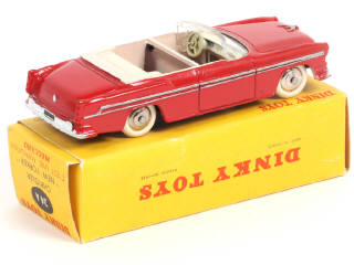 Lot 393 - DINKY TOYS (FRANCE) (1)