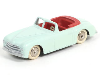 Lot 381 - DINKY TOYS (FRANCE) (1)