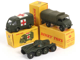 Lot 416 - DINKY TOYS (FRANCE) (3)