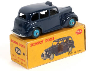 Lot 365 - DINKY TOYS (GB) (1)