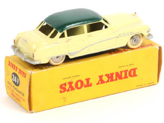 Lot 370 - DINKY TOYS (FRANCE) (1)