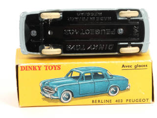 Lot 339 - DINKY TOYS (FRANCE) (1)
