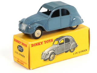 Lot 361 - DINKY TOYS (FRANCE) (1)