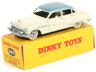 Lot 374 - DINKY TOYS (FRANCE) (1)