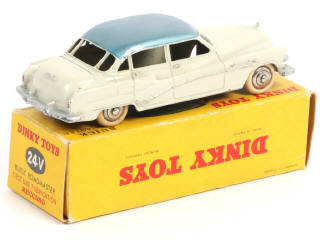 Lot 374 - DINKY TOYS (FRANCE) (1)