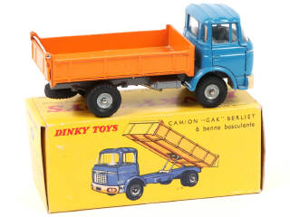 Lot 519 - DINKY TOYS (FRANCE) (1)