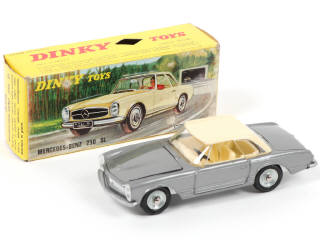 Lot 445 - DINKY TOYS (FRANCE) (1)