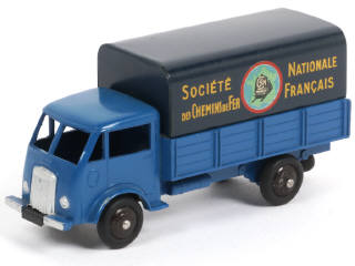 Lot 482 - DINKY TOYS (FRANCE) (1)