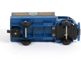 Lot 482 - DINKY TOYS (FRANCE) (1)