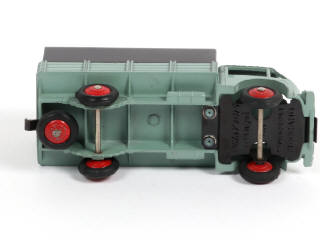 Lot 483 - DINKY TOYS (FRANCE) (1)