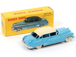 Lot 371 - DINKY TOYS (FRANCE) (1)