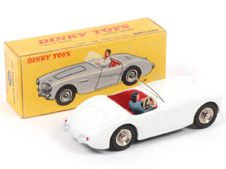 Lot 385 - DINKY TOYS (FRANCE) (1)