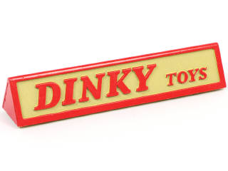 Lot 284 - DINKY TOYS (FRANCE) (1)