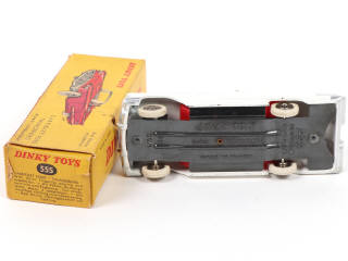 Lot 463 - DINKY TOYS (FRANCE) (1)