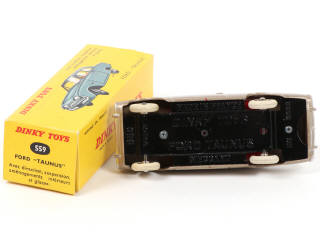 Lot 459 - DINKY TOYS (FRANCE) (1)
