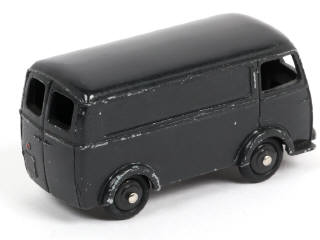 Lot 479 - DINKY TOYS (FRANCE) (1)