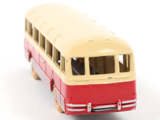 Lot 528 - DINKY TOYS (FRANCE) (1)