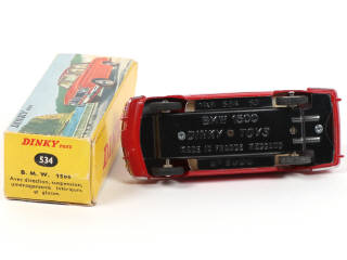 Lot 442 - DINKY TOYS (FRANCE) (1)