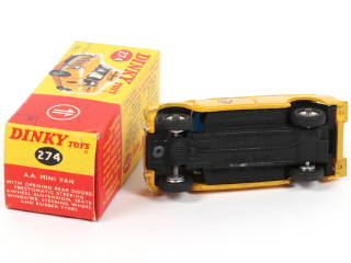 Lot 561 - DINKY TOYS (GB) (1)