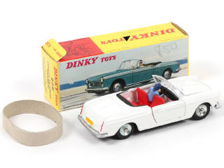 Lot 420 - DINKY TOYS (FRANCE) (1)