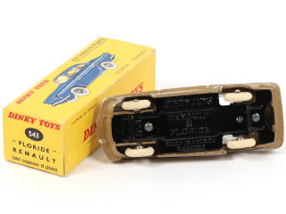 Lot 393 - DINKY TOYS (FRANCE) (1)