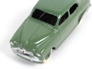 Lot 366 - DINKY TOYS (FRANCE) (1)