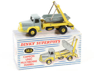 Lot 512 - DINKY TOYS (FRANCE) (1)