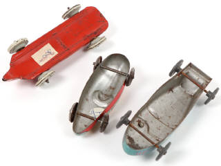 Lot 157 - DIVERS (3)
