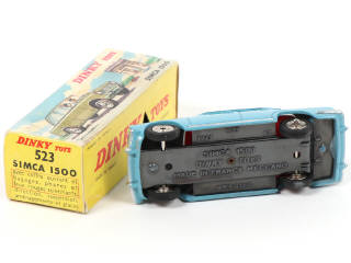 Lot 411 - DINKY TOYS (FRANCE) (1)