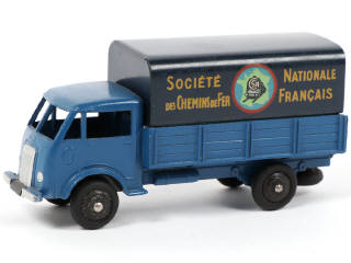 Lot 481 - DINKY TOYS (FRANCE) (1)