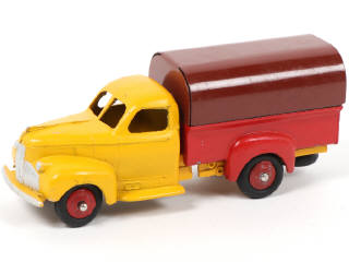Lot 485 - DINKY TOYS (FRANCE) (1)