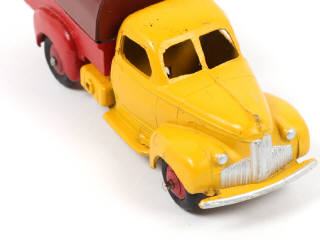 Lot 485 - DINKY TOYS (FRANCE) (1)