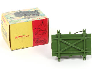 Lot 566 - DINKY TOYS (GB) (1)