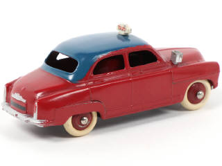 Lot 321 - DINKY TOYS (FRANCE) (1)