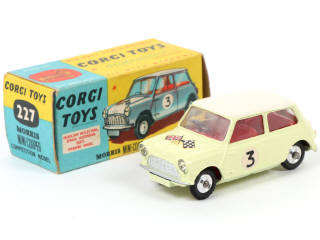 Lot 137 - CORGI TOYS (GB) (1)