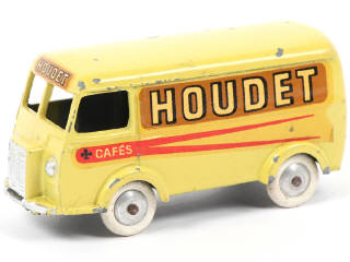 Lot 211 - QUIRALU (FRANCE) (1)