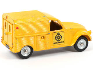 Lot 324 - DINKY TOYS (FRANCE) (1)