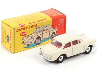 Lot 554 - DINKY TOYS (GB) (1)