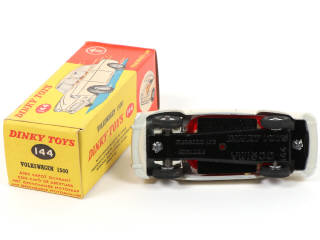 Lot 554 - DINKY TOYS (GB) (1)