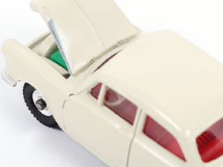 Lot 554 - DINKY TOYS (GB) (1)