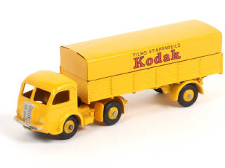 Lot 490 - DINKY TOYS (FRANCE) (1)